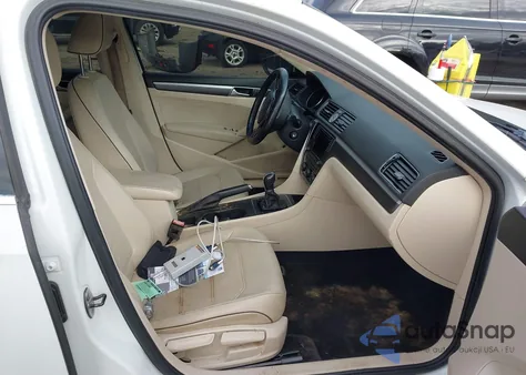 2017 Volkswagen Passat 1.8T R-Line from USA, damaged, VIN 1VWDT7A33HC015240